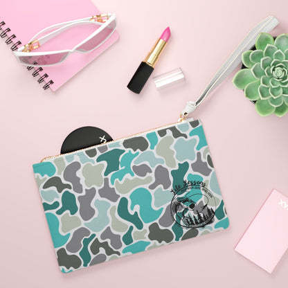 Trendy Turquoise Camo Clutch Bag - Perfect for Outdoor Adventures